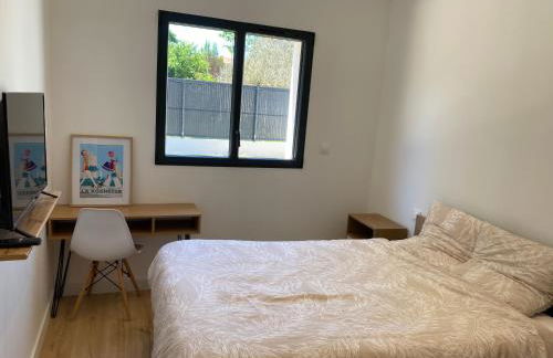 Maison moderne plain-pied 3 chambres jardin préau - Foto 12