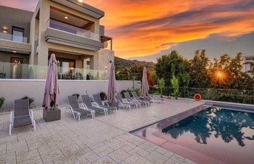 Chris villa with private ecologic pool and kid's playground! - Foto 15