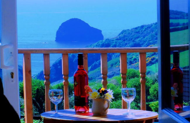 Crowsnest - Overlooking Trebarwith Strand - Foto 1