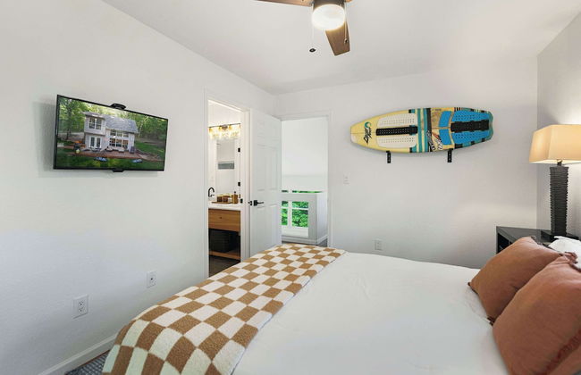 Treehouse LOZ Seclusion for 6! - Photo 3