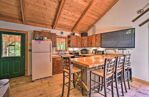 Remote Cabin with Fire Pit 3 Miles to Stowe Mtn! - Foto 6