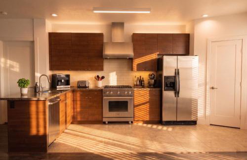 Peaceful 1BR & 2BR MDR Retreat Close to Venice Beach with Pool & Gym - Foto 36