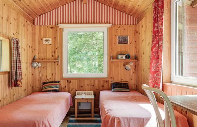 2 bedroom House in Skällinge with garden and terrace - Photo 4