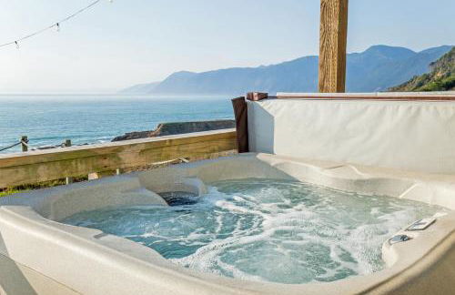 Magnificent Oceanview by OceanviewHotTubs Oceanfront! Shelter Cove, CA Tesla EV station - Foto 6