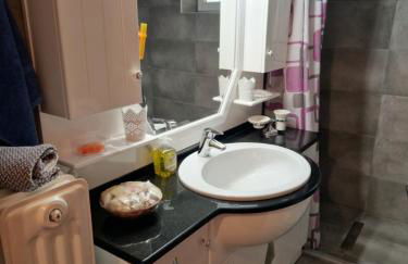 K for Karavomilos - Photo 23