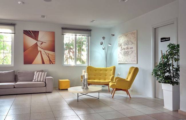 Koukounaria Hotel & Suites - Photo 4