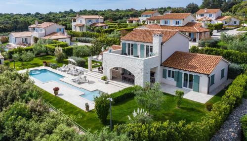 Mirana Luxury Villas - Foto 1, Garden, Garden view