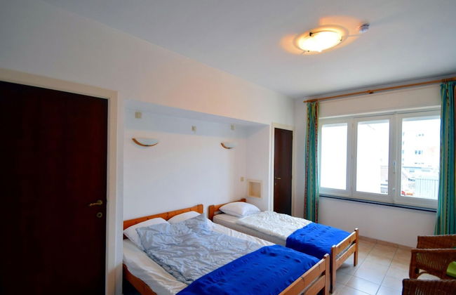 Seaside Stay w/ Large Terrace - Photo 2