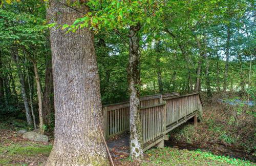 Sweet - 2 Bedrooms, 2 Baths, Sleeps 6 Cabin by RedAwning - Foto 33