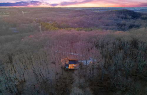 Hot tub, fireplace, fire pit, pool table, grill, EV, pets, HOA lake - Photo 7