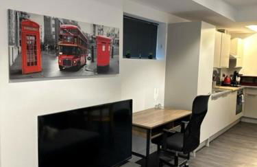 Stunning Flat with Parking Free near Sutton Station - Foto 26