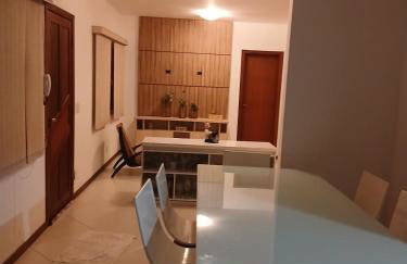 Linda casa com piscina, quiosque e churrasqueira a 150 metros da praia - Foto 22