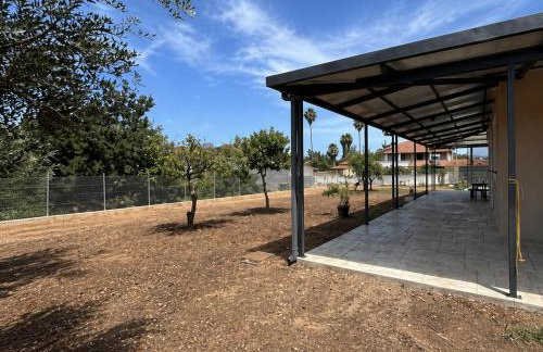 Casa Plati 2 - Peaceful Garden Stay with Pool - Photo 2