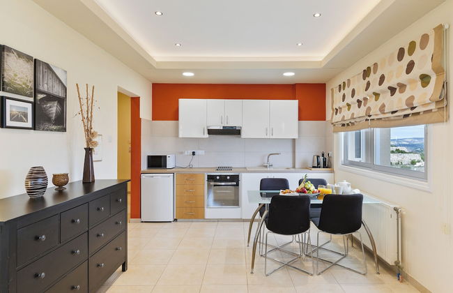 Hill View Restaurant & Apartments - Photo 26