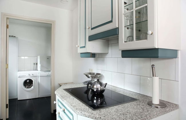 Coachman's House Near Roermond With Garden - Photo 9