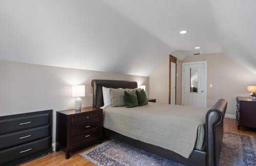 Luxury Riverfront Retreat Hot Tub, Game Room, Gym - Foto 26