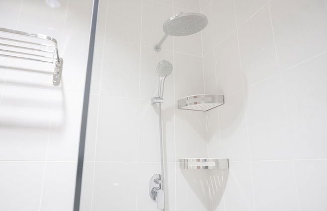 Beautiful And Cozy 2Br Samara Suites Apartment - Foto 13