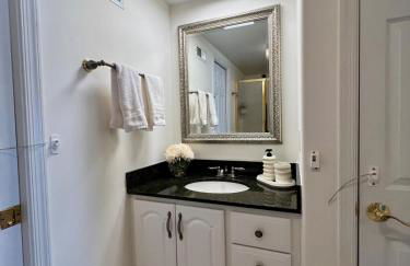 Waterfront Getaway - Dock UR Boat & Walk to Beach - Foto 79