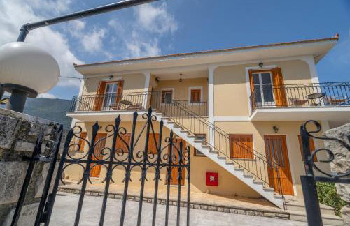 Captain's Dion Apartments - Photo 5