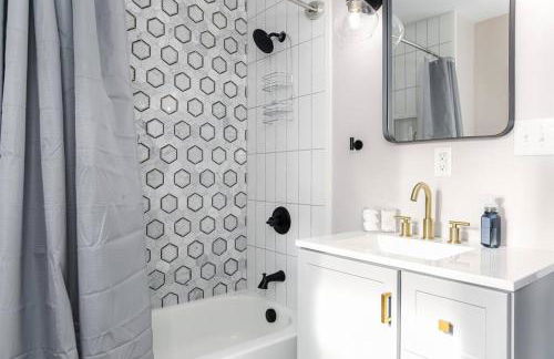 Cozy 2-Bedroom Home Near Notre Dame - Perfect for Game Day Weekend - Foto 9