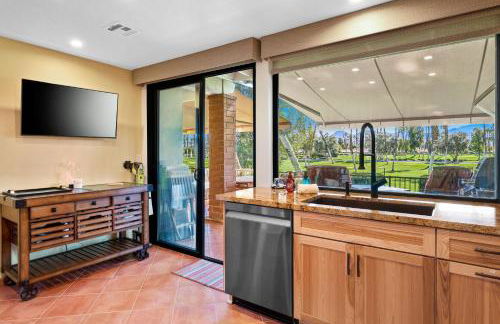 Spectacular condo with private golf privileges includes golf cart on Monterey Country Club !! - Foto 7