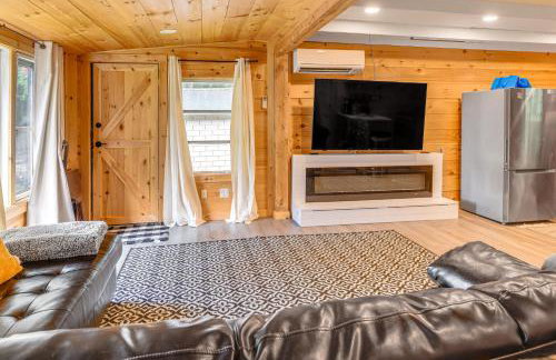 Glamping Getaway at Lake Carmi Cabin! - Foto 4