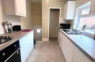 4 BDRM very spacious apartment - Foto 7
