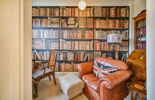 The Town House at Muntham- Luxury Holiday Home with Hot Tub - Photo 48