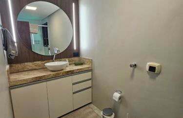 Aconchegante, amplo e central - Foto 10