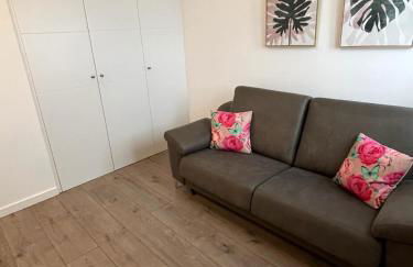 Torre D'Arenas, playa Victoria, piscina y parking - Photo 5