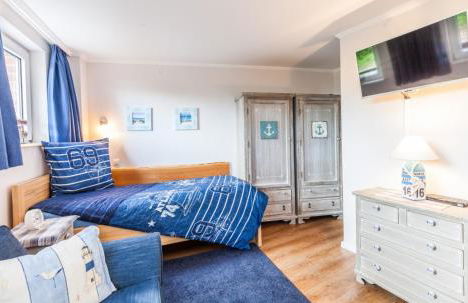 4 Sterne-Terrassen-Fewo "Heimathaven" direkt am Ostseestrand inkl Schwimmbad - Foto 11