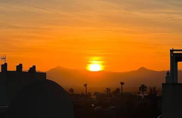 Sunny, South-Facing & Welcoming - Foto 21