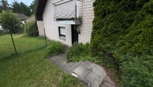 Cozy Garden Apartment near Train Station & Nature - Photo 3