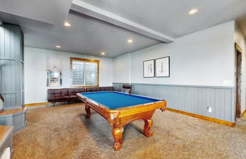 8 Bed 5 Bath Vacation home in Fish Haven - Photo 11