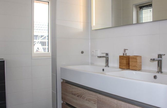 Villa in Friesland With Sauna & Bubble Bath - Foto 18