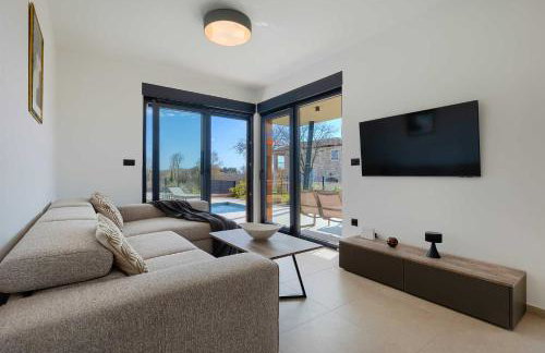 Vila Kumpanija with Pool by Vacay Villas - Photo 4