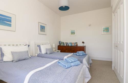 The Upper Deck - Photo 24