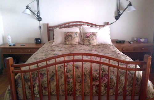 Bed and Breakfast Cabin for Weekend Getaway near Millbrook, New York - Photo 7