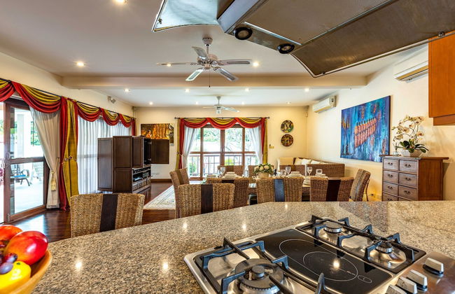 3 BR Pool Villa in Great Location CV3 - Foto 23