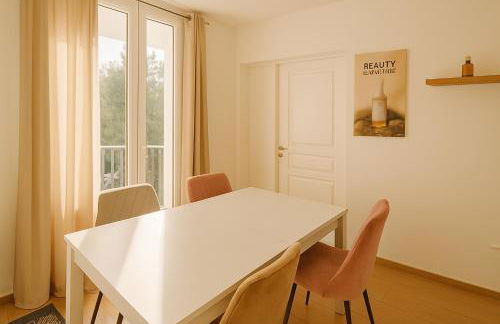 appartement 3 chambres avec balcon et parking - Foto 8