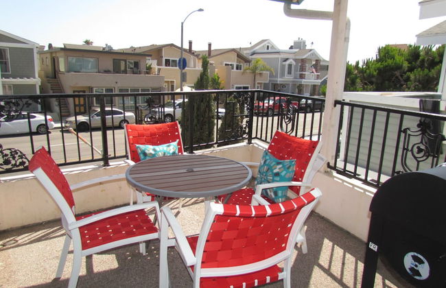 Peach Blossom Across From the Beach - Foto 9