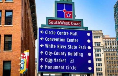 #3 Downtown Free Parking- Walk to Gainbridge, Lucas Oil, Conv Cntr - Foto 7