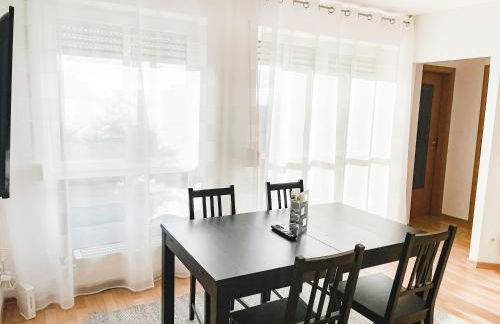 Schöne Wohnung, eigene Terrasse, privater Parkplatz, Wi-Fi, Waschmaschine, 3P - Foto 13