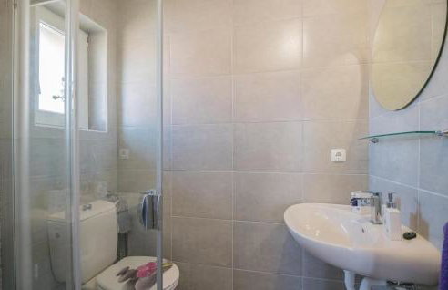 Beautiful Home In Donji Prolozac - Foto 41