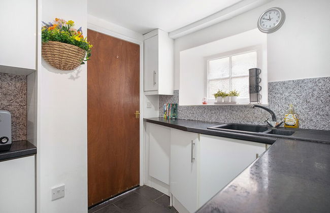 Gorgeous Cosy Apartment in Richmond - Photo 4