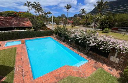 Spacious house with pool - 100m from the sea in Guaecá - Foto 10