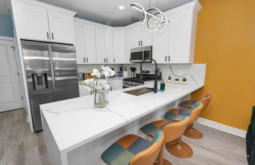 Spacious 3BR Family Oasis Sleeps 8 with Free Parking Near Medical District, Douglas Park and University of Illinois Chicago - Foto 37