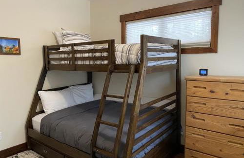 Family Friendly, Pet Friendly, New Build, 20 mi to Breckenridge - Lamplighter Lodge - Foto 34