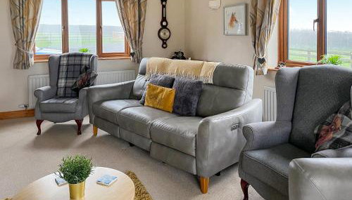 The Larches - Photo 3