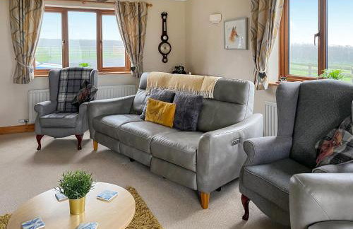 The Larches - Photo 3